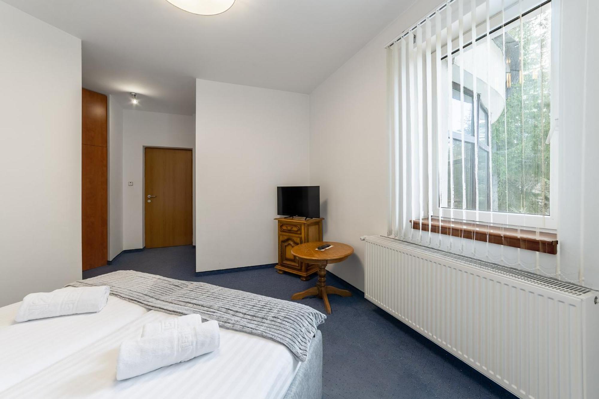 Hotel Genesis By Eden à Predeal Extérieur photo