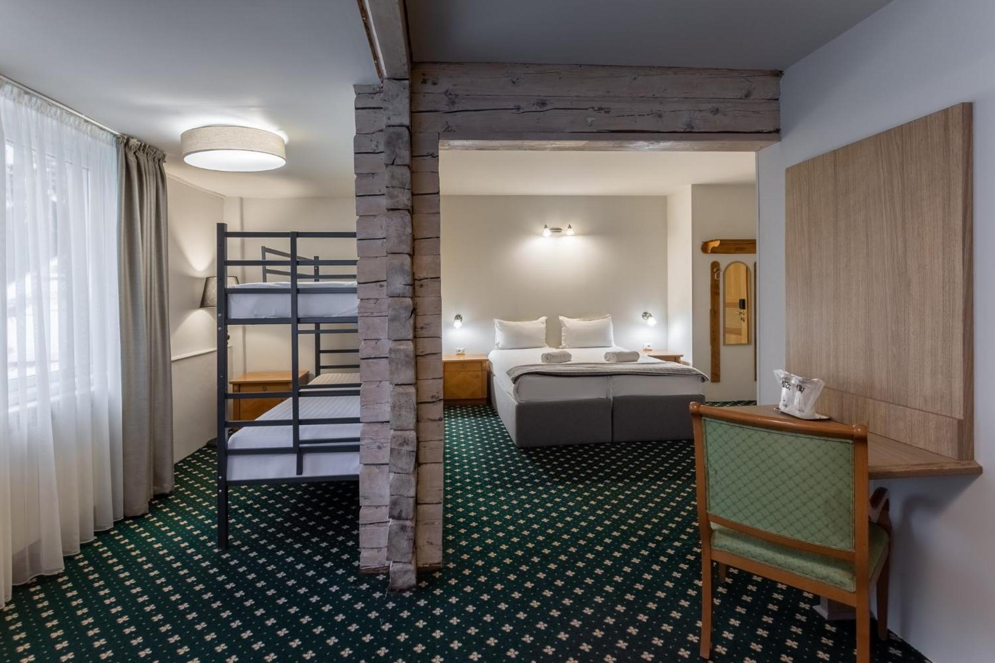 Hotel Genesis By Eden à Predeal Extérieur photo